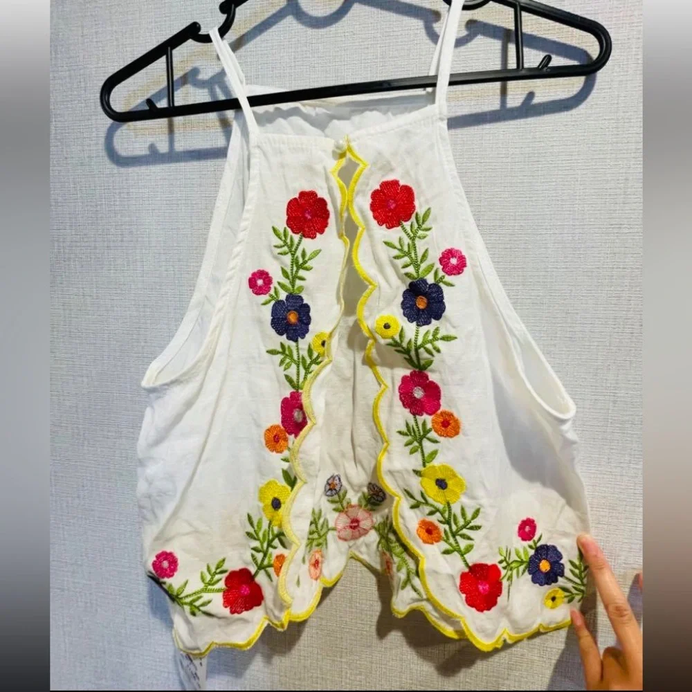 ISO Forever 21 Embroidered Boho Tank & Shorts - Picture 2 of 3